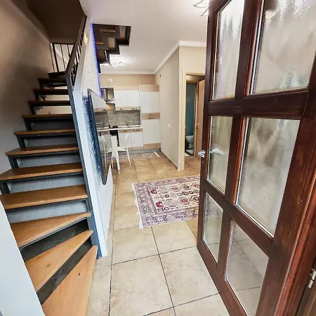 Apartman Casa Meghan *