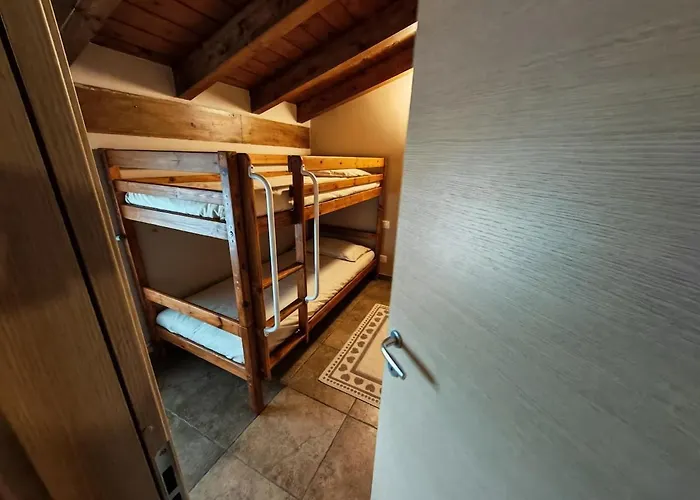 Casa Meghan Apartment Castelletto sopra Ticino