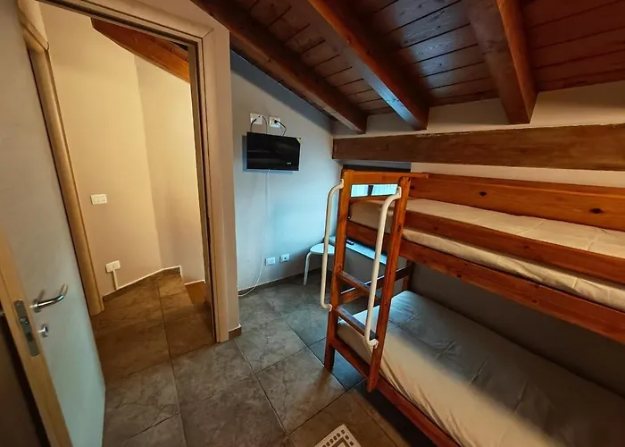 Casa Meghan Apartment Castelletto sopra Ticino